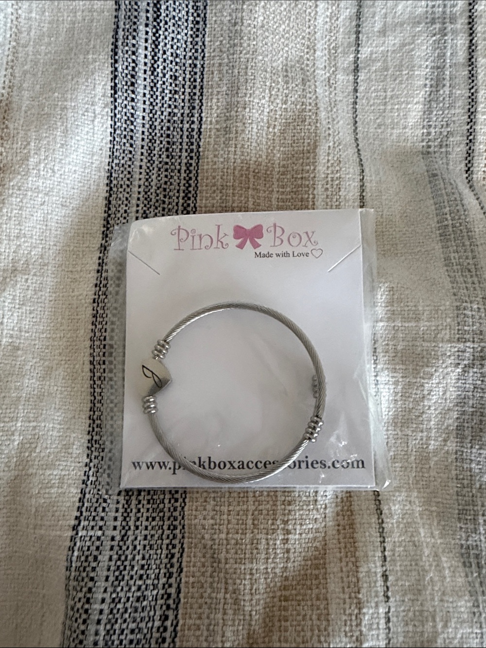 Silver Heart Cable Bangle Bracelet